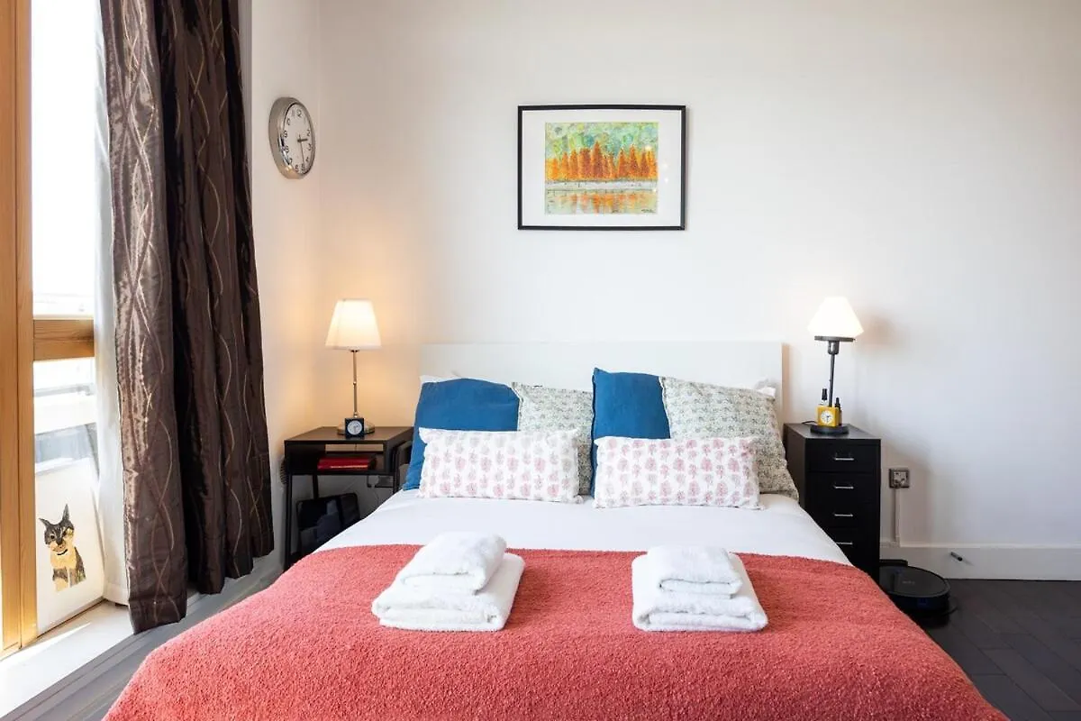 Lejlighed 2Br Dublin Apt Balcony, Plants & Electric Piano Irland
